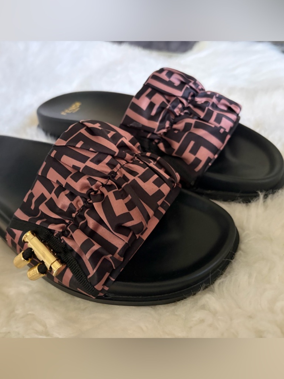 Fendi vertigo Monogram Slide Sandals - Picture 7 of 11